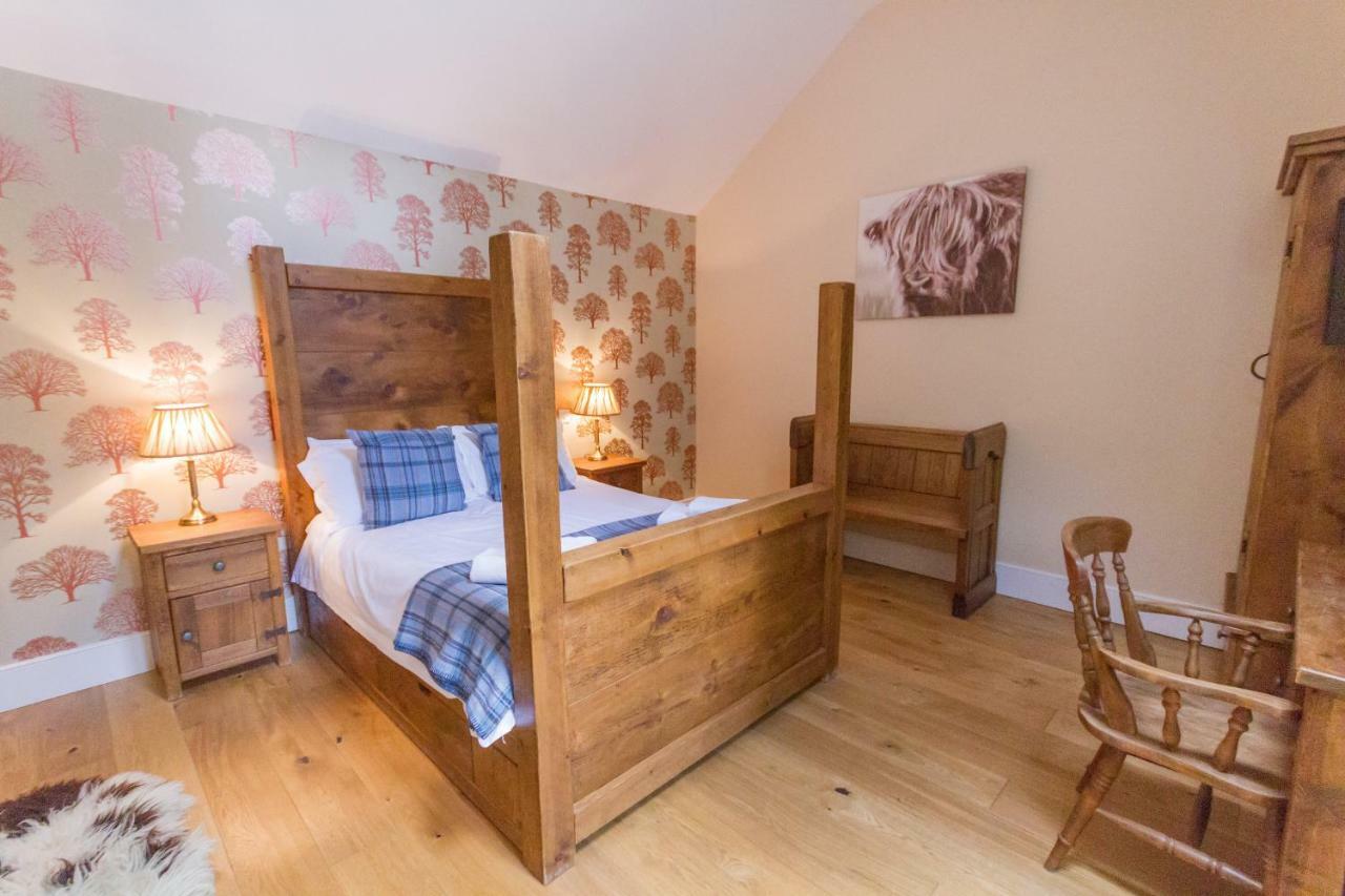 בזלאו Robin Hood Farm B&B מראה חיצוני תמונה